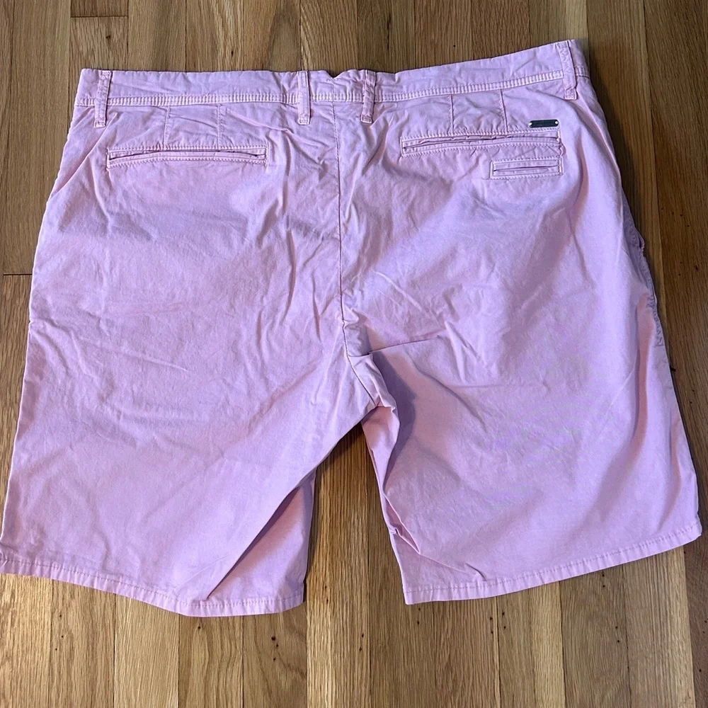 New Rodd & Gunn Light Pink Men Shorts Size 38